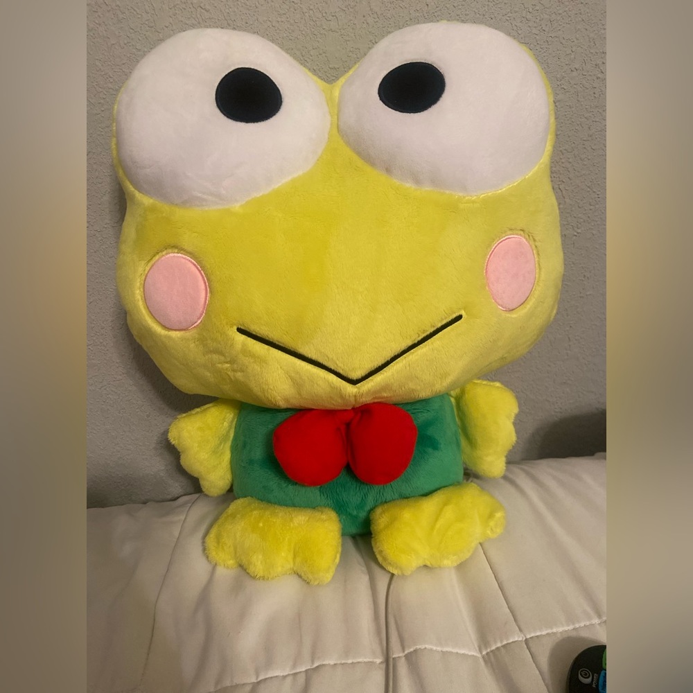 Kerropi jumbo plushie 🐸🪷